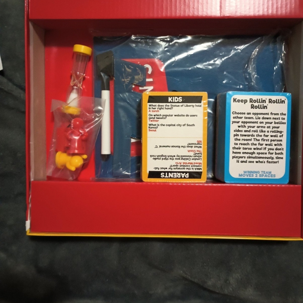 Board game - Picture 2 of 2